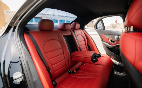  Black Mercedes C300 Photo 