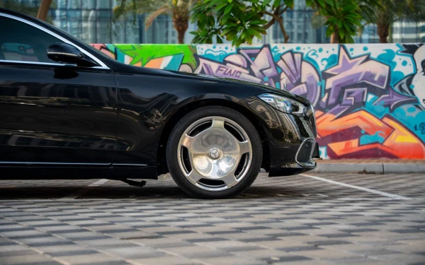  Black Mercedes Maybach S580 Photo 