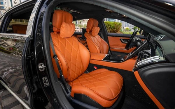  Black Mercedes Maybach S580 Photo 