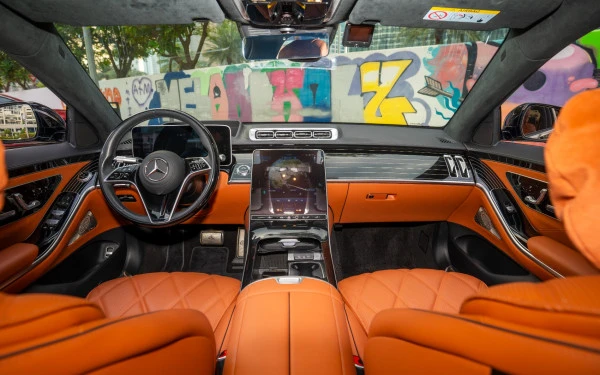  Black Mercedes Maybach S580 Photo 