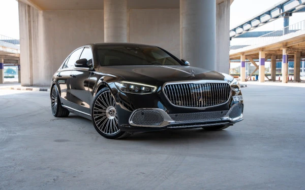  Black Mercedes S450 Maybach Kit Photo 