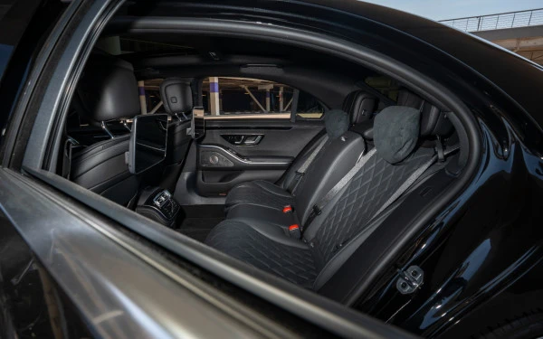  Black Mercedes S450 Maybach Kit Photo 