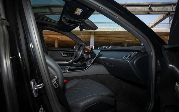  Black Mercedes S450 Maybach Kit Photo 
