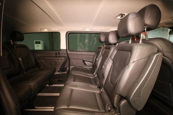  Black Mercedes V250 Photo 