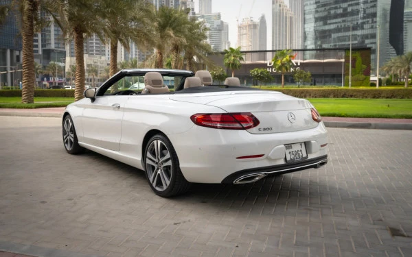  White Mercedes C300 cabrio Photo 