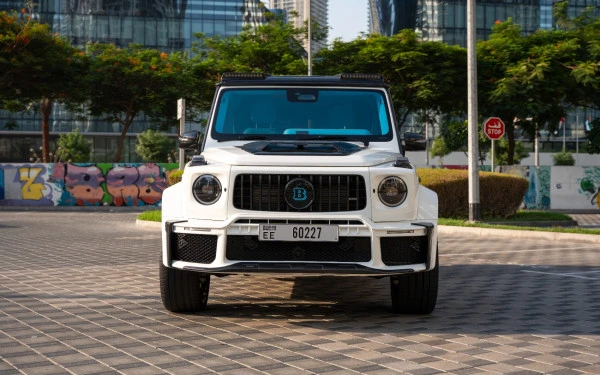  White Mercedes G63 Brabus Kit Photo 