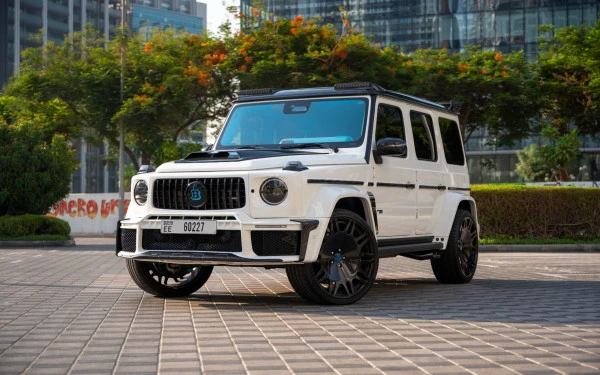  White Mercedes G63 Brabus Kit Photo 